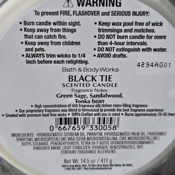 Black Tie Bath and Body Works Candle 🕯 - Picture 2 of 6